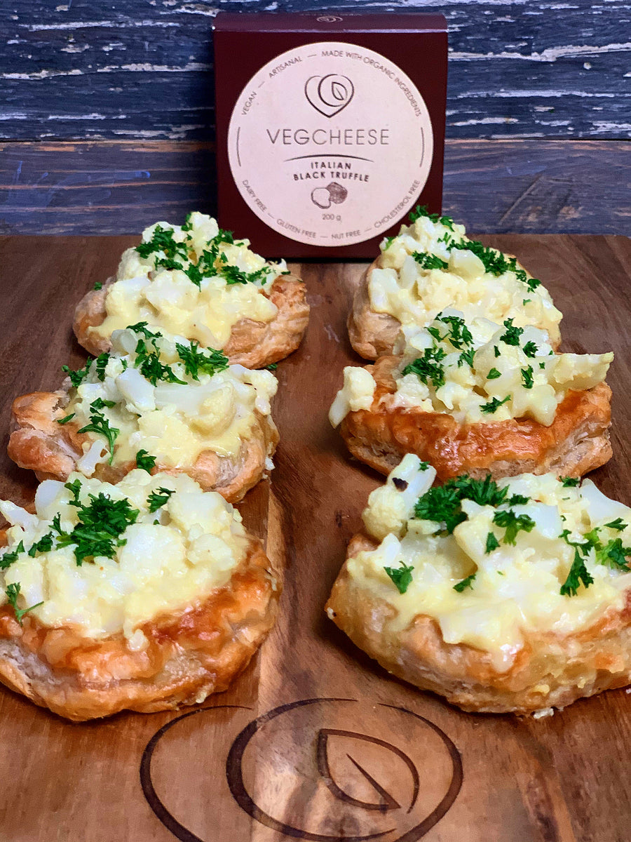 Cheesy Cauliflower Truffle Vol-au-Vent – VEGCHEESE